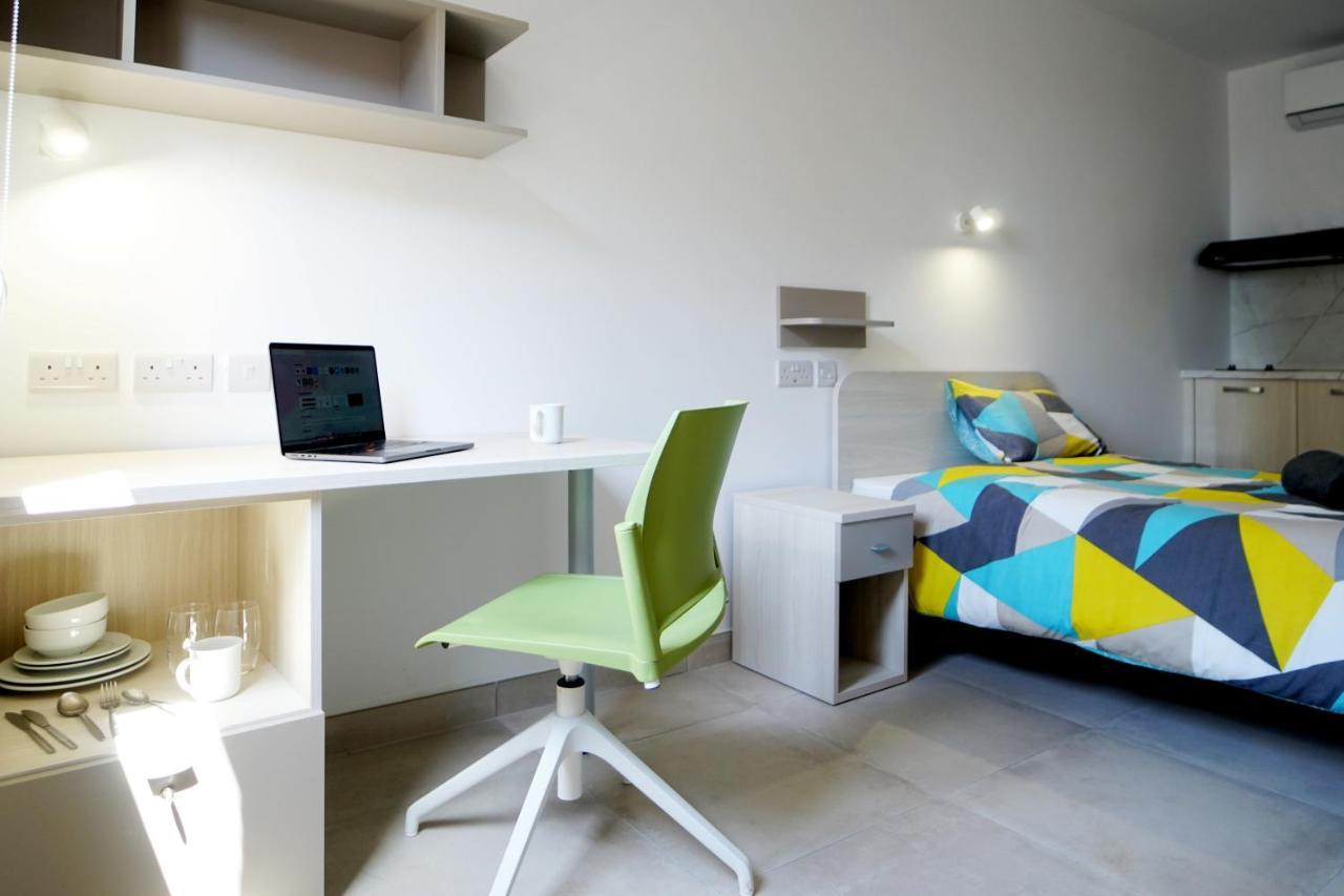 Campus Hub Hostel มซิดา ภายนอก รูปภาพ